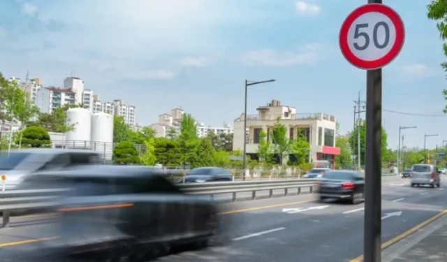 Otomobiller hız sınırını aşmayı otomatik olarak engelleyecek