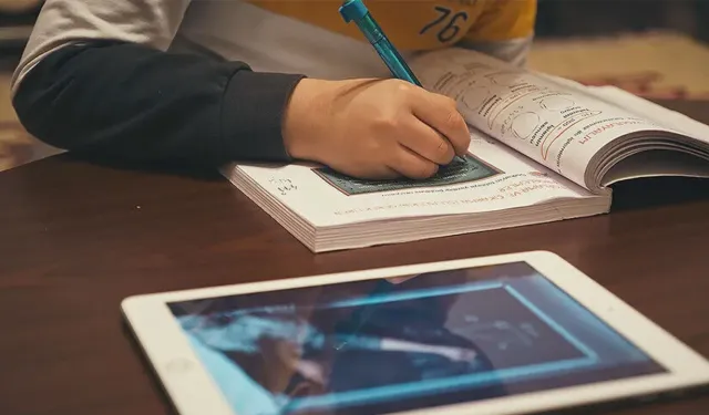 Türkiye'de her 4 kişiden biri internetten eğitim aldı