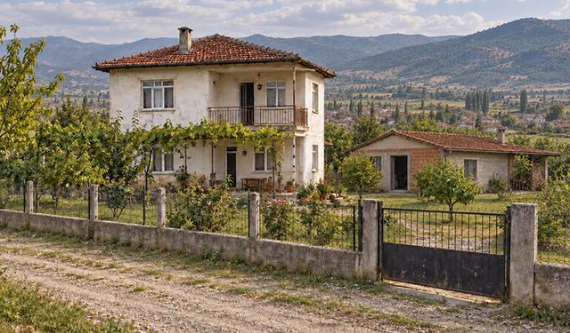Kütahya Simav’da arsa ve müştemilat icradan satışa çıkarıldı