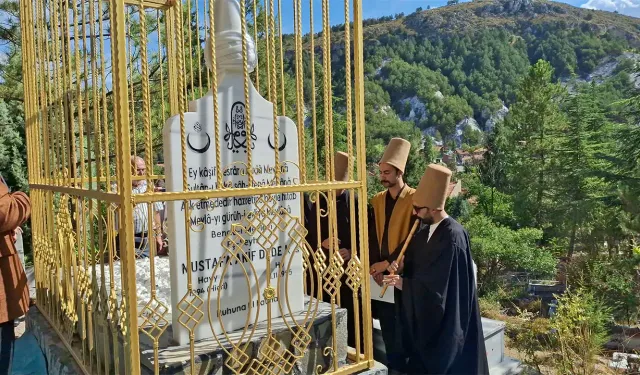Kütahya’da Mevlevi büyüğü Akif Dede’nin türbesi yenilenerek ziyarete açıldı