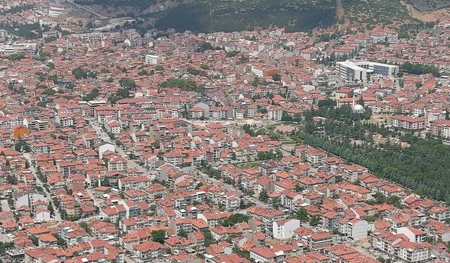 Kütahya'da mahkemeden 4 taşınmaz satışa çıkarıldı