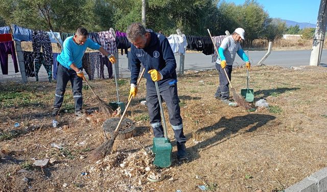 Kütahya TKDK çevresinde temizlik çalışması