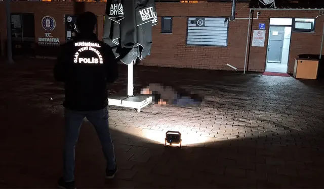 Kütahya’da yaşlı adam sokakta fenalaşarak hayatını kaybetti