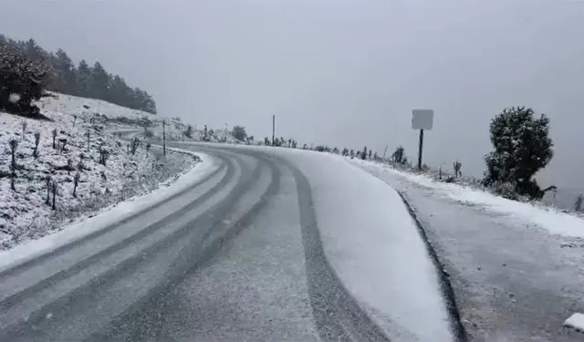 Kütahya’ya mevsimin ilk kar düştü