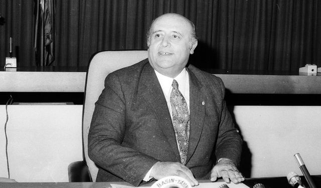 Süleyman Demirel için anma töreni