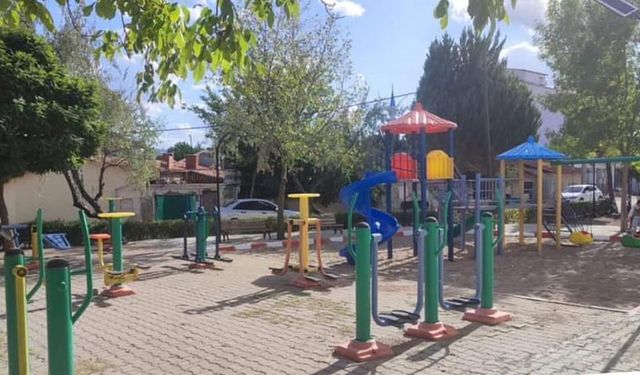 Gediz'de parklar yenileniyor