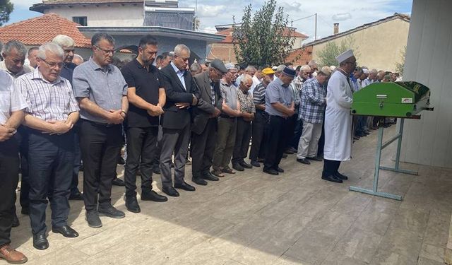 Manisa'da okulda hayatını kaybeden çocuğun cenazesi defnedildi