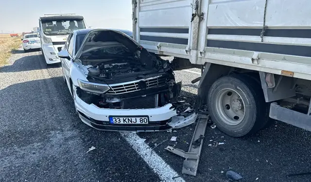 Afyon'daki trafik kazasında karakol komutanı öldü, 15 kişi yaralandı