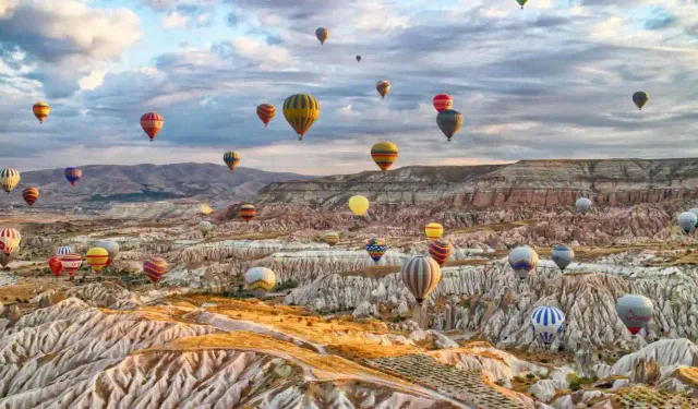 Kapadokya'da sıcak hava balon turlarında rekor artış