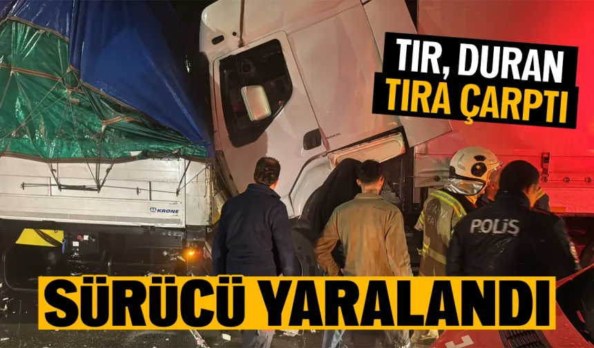 Kütahya'da tır, trafik lambalarında duran tıra çarptı