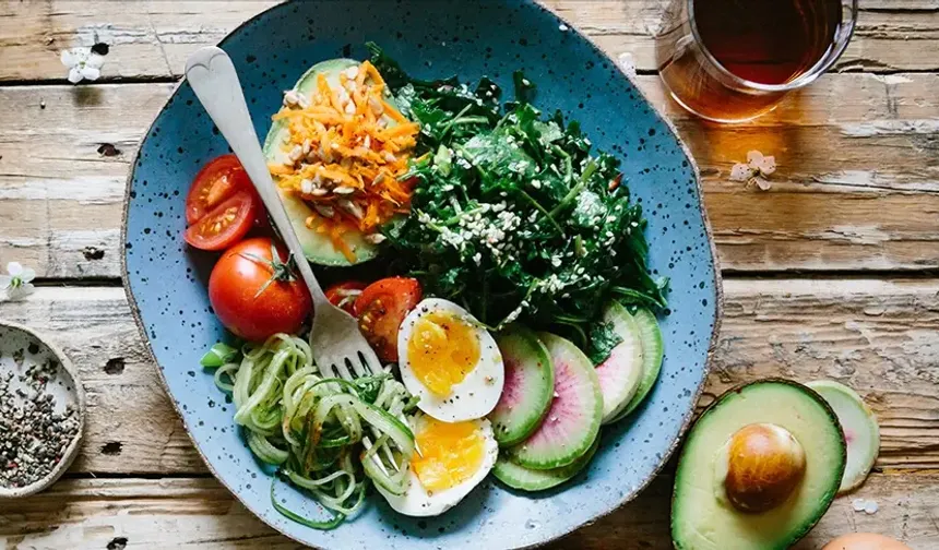 Dengeli beslenme kanser riskini azaltmada öne çıkıyor