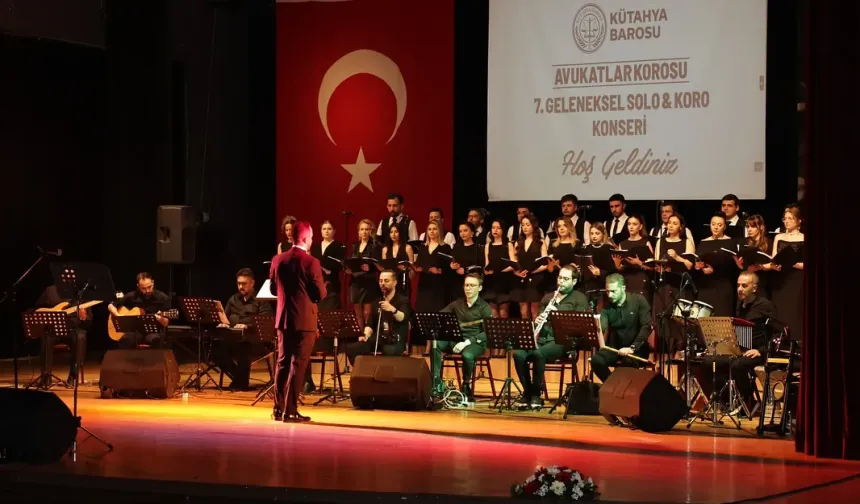 Kütahya’da Avukatlar Korosu kulakların pasını sildi