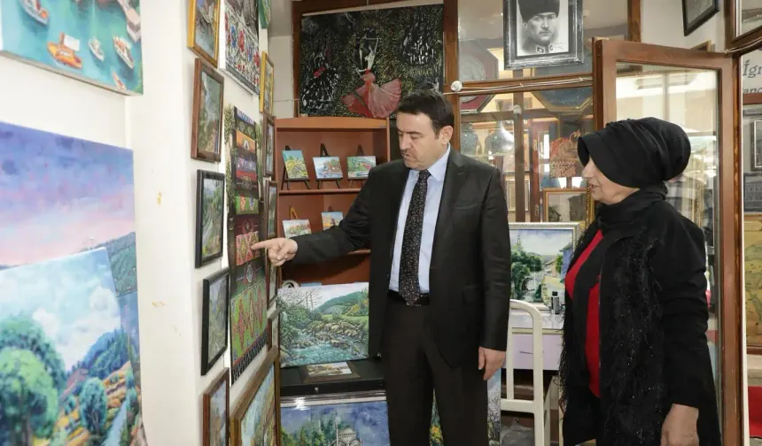 Vali Musa Işın, Kütahya Kent Konseyi Kültür ve Sanat Merkezi’ni ziyaret etti