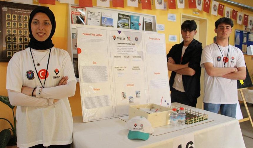 Dumlupınar Anadolu Lisesi’nde TÜBİTAK Bilim Fuarı ilgi gördü