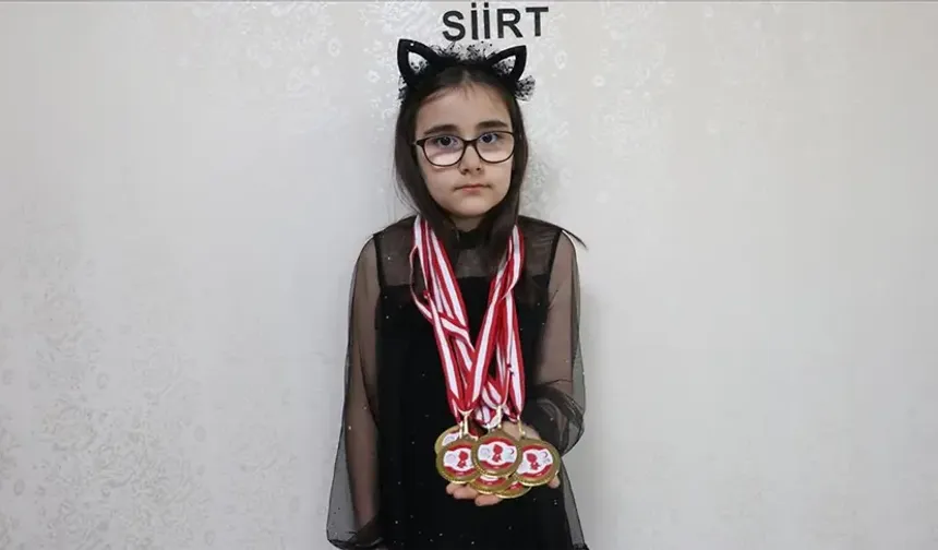 Kızılay için 7 yakınını kan vermeye ikna etti