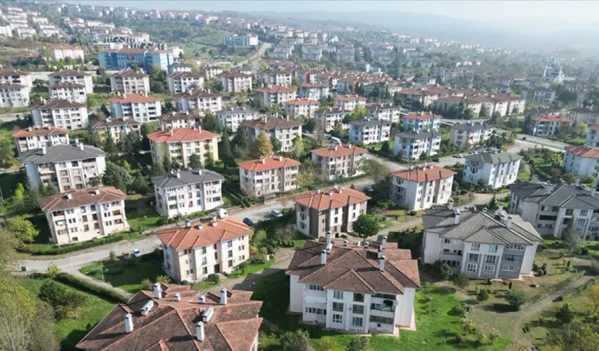 Kütahya Tavşanlı’da 466 metrekare arsa üzerindeki bina mahkemeden satılık