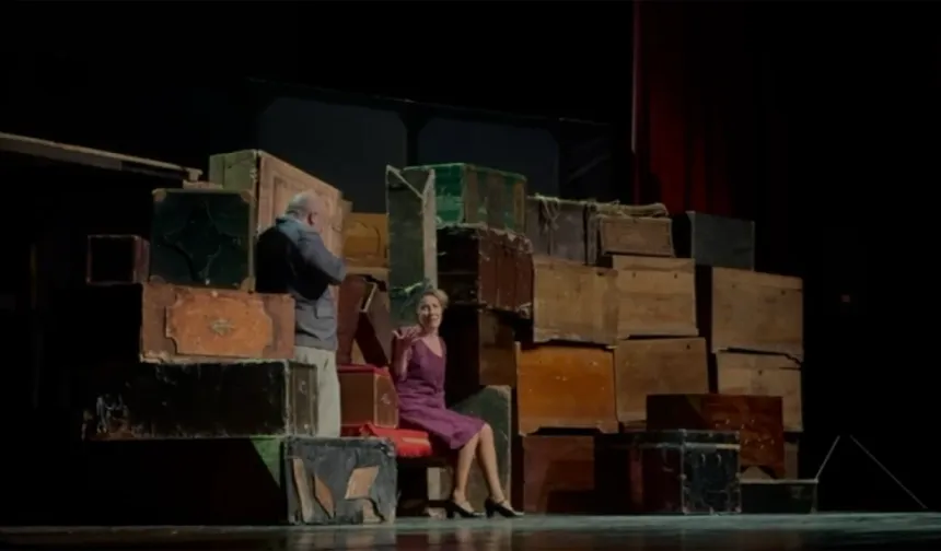 Bursa’da “cimri” tiyatro oyunu sanatseverlerle buluştu