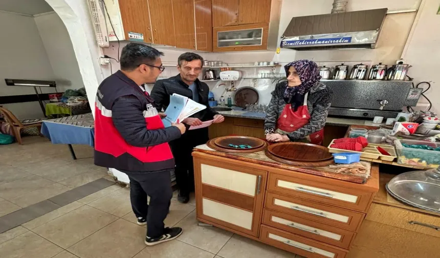Kütahya'da Şaphane'de kahvehane ve çay ocakları denetlendi