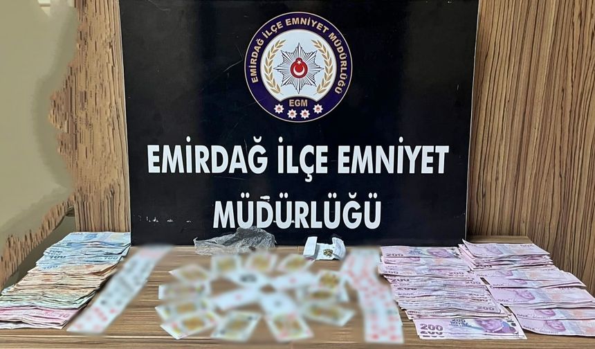 Afyonkarahisar’da kumar oynatılan iş yerine baskın