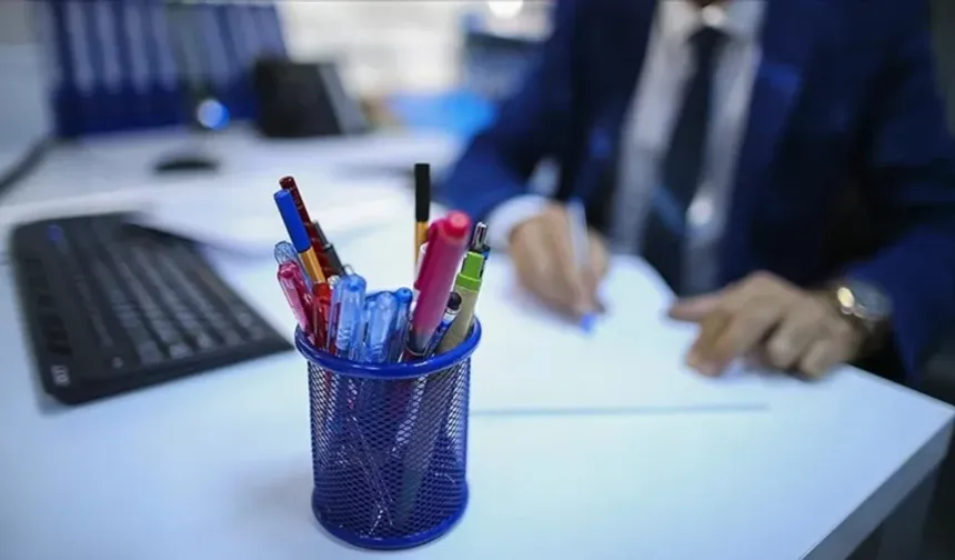 Kamuda uzman ve yöneticilere 30 bin TL ek zam yapıldı