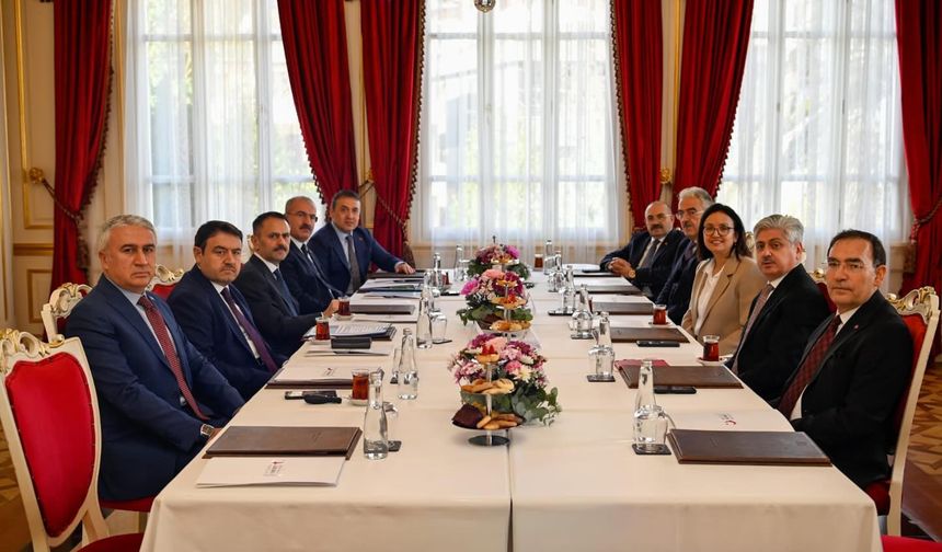 Kütahya Valisi Işın, 10. bölge göç toplantısına katıldı