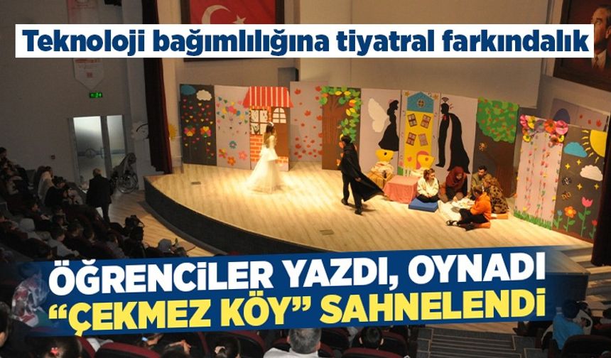 Kütahya’da öğrenciler tiyatro ile bağımlılığa dikkat çekti