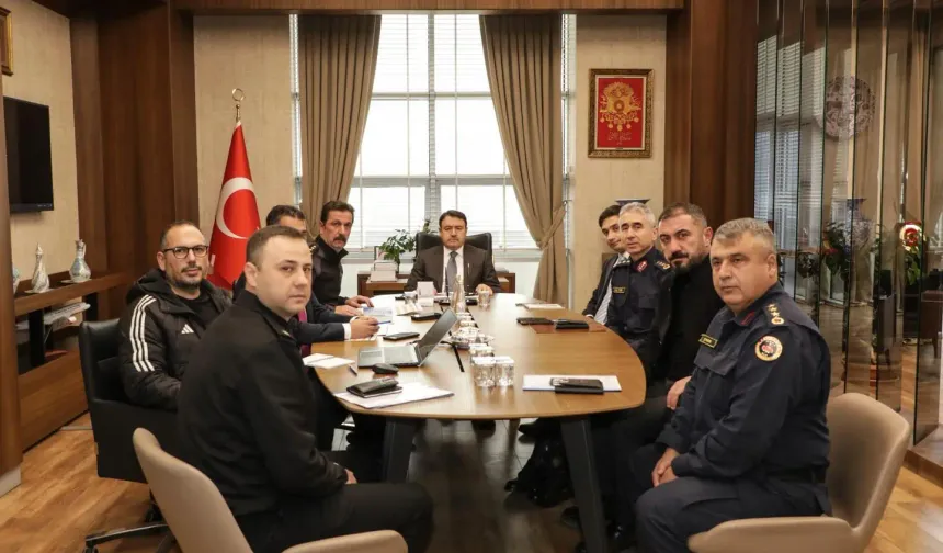 Kütahyaspor-Eskişehirspor maç güvenliği konuşuldu