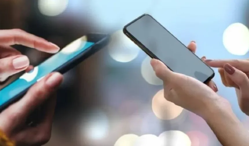 Liselerde de cep telefonunu yasaklamaya hazırlanıyor