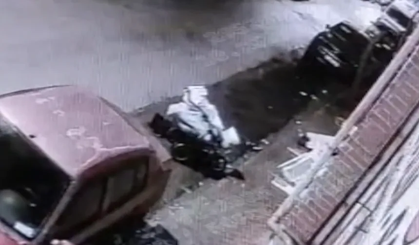 Eskişehir'de bebek arabasıyla yapılan hırsızlık kamerada