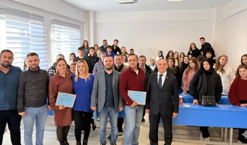 Kütahya Çavdarhisar’da mezunlar deneyimlerini anlattı