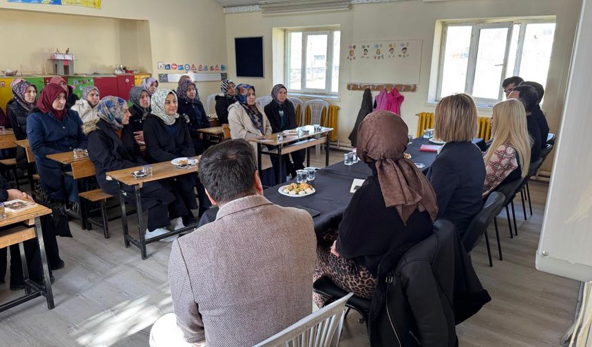 Kütahya Altıntaş'ta "Eğitime Destek Aile Buluşması"