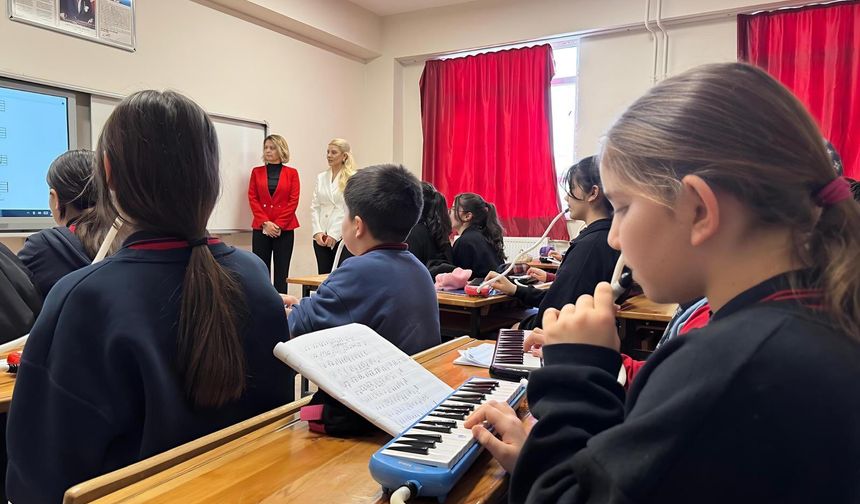 Kütahya Altıntaş’ta melodika kursuna ziyaret