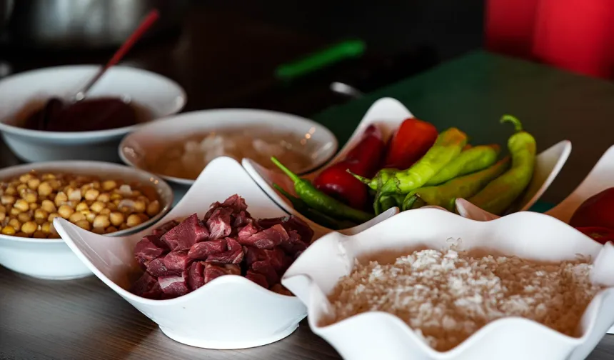 Aydın’ın geleneksel lezzeti: Bolama aşı paylaşma kültürünü yaşatıyor