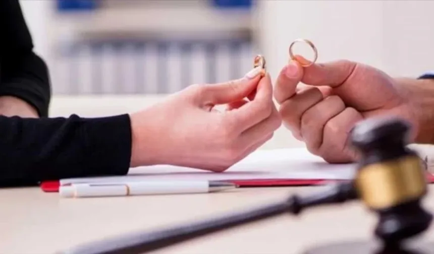 Dünyanın en kısa evliliği üç dakikada bitti