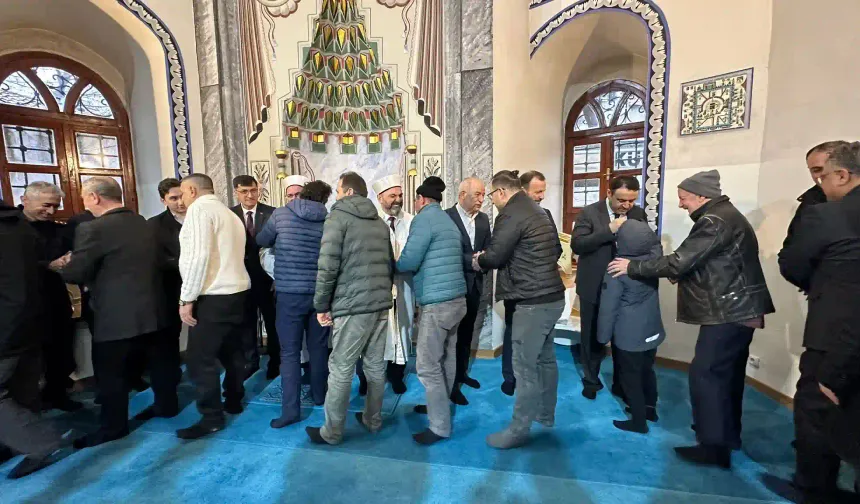 Kütahya protokolü, vatandaşlarla bayramlaştı