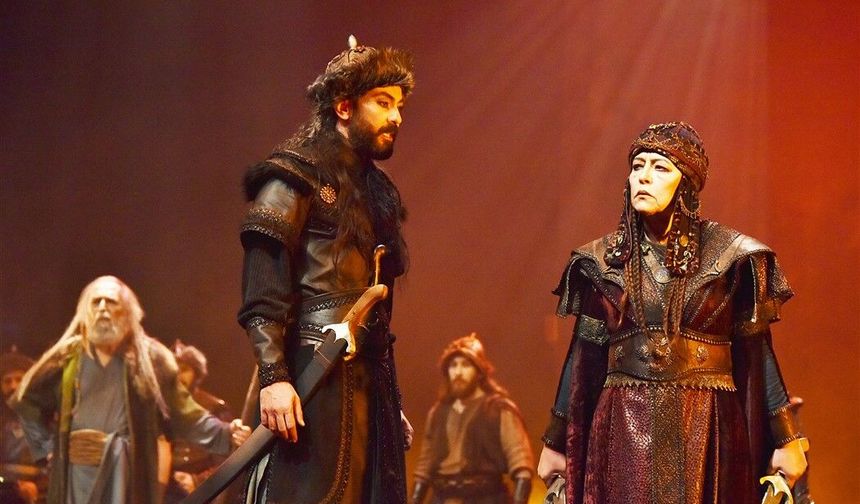 Kütahya’da “Devlet Ana” sahneye çıkıyor