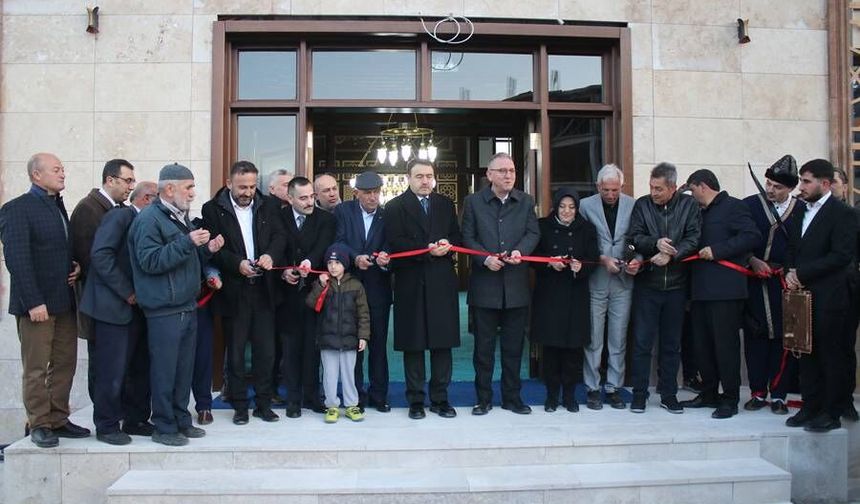 Kütahya’da Tarihi Sultan Alaaddin Camisi yeniden ibadete açıldı