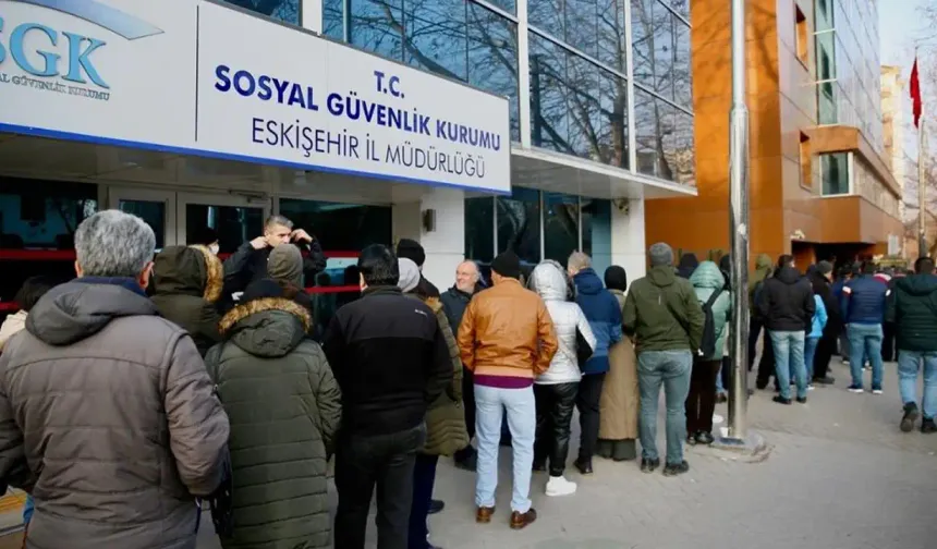 SGK 650 bin sahte emekliyi tespit etti