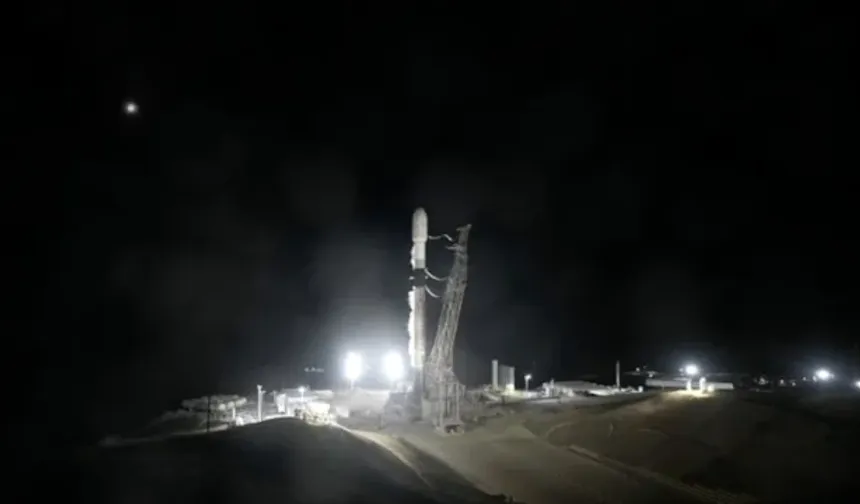 Türkiye uzayda LUNA-2 uydusunu fırlattı