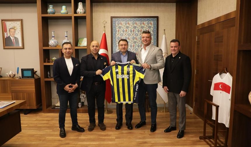 Kütahya Valisi Musa Işın, Sadettin Saran ve Fenerbahçe heyetini kabul etti