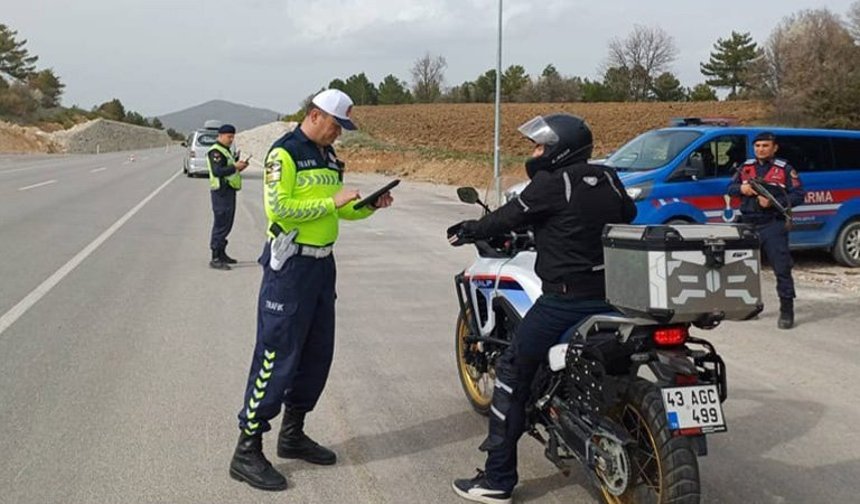 Kütahya’da jandarmadan motosiklet denetimi