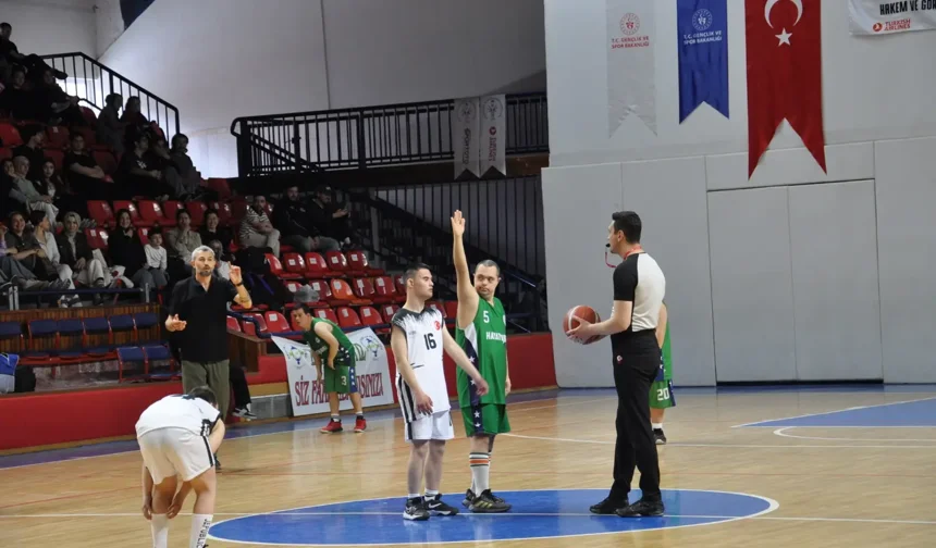 Özel sporcular Kütahya’da parkeye çıkıyor