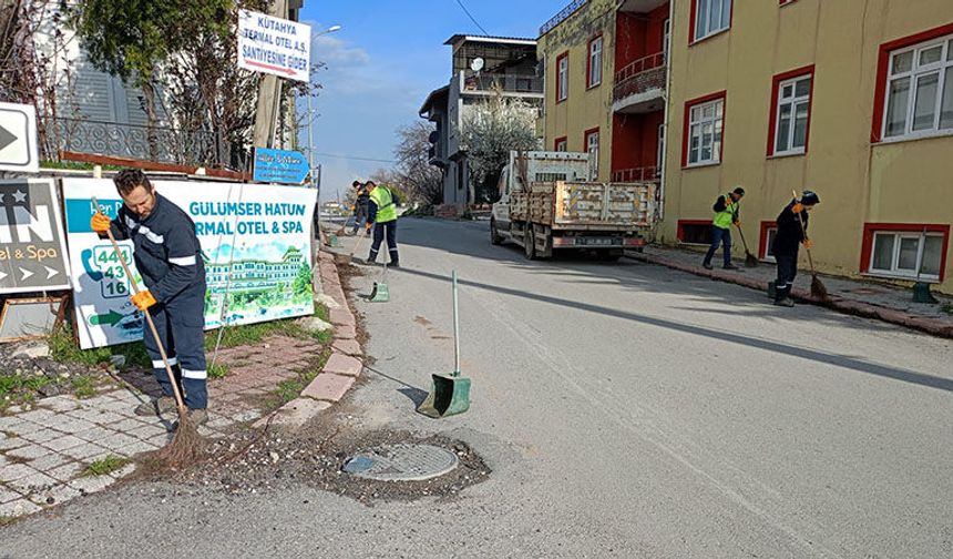 Kütahya Yoncalı Mahallesi’nde temizlik yapıldı