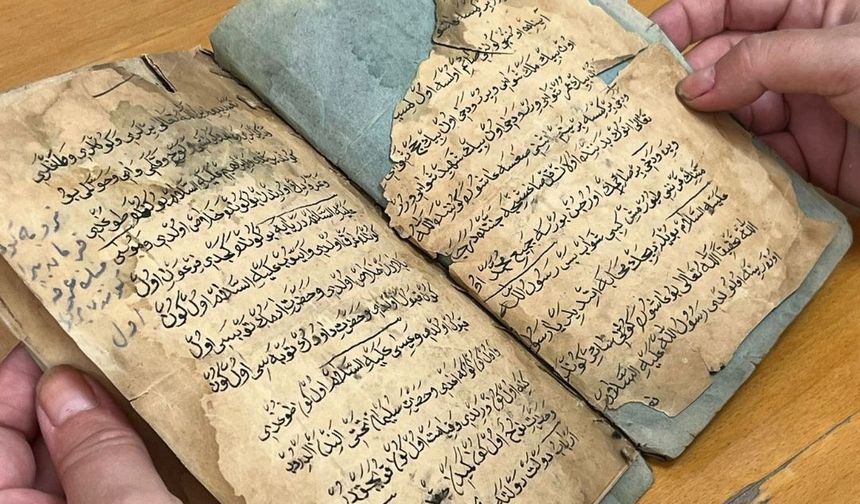 Yüzyıllık el yazmaları dijital ortama taşınıyor