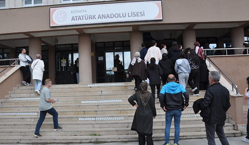 Kütahya'da YKS heyecanı yaşanıyor
