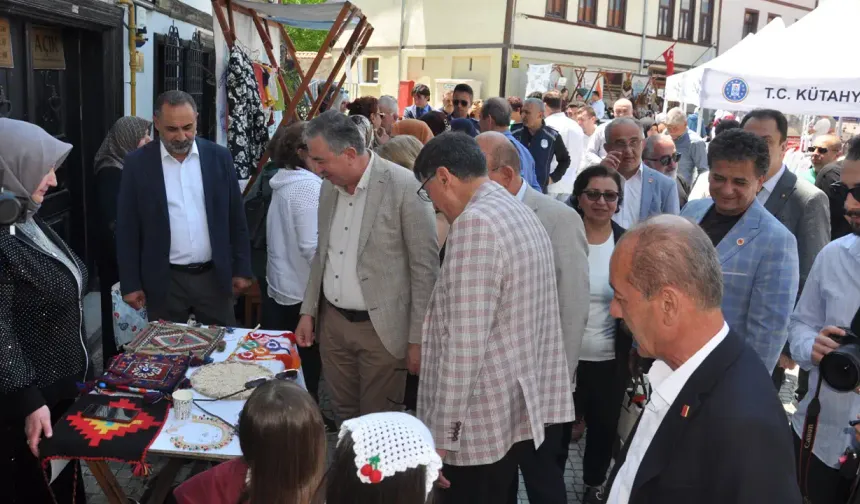 Kütahya’da yöresel lezzetler ve el sanatları sezonu açıldı