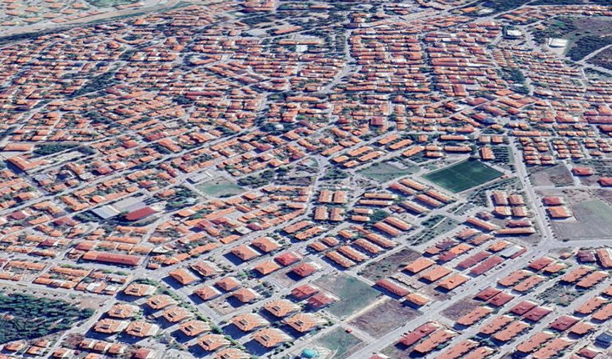 Kütahya Gediz'de deprem evi mahkemeden satışa çıkarıldı