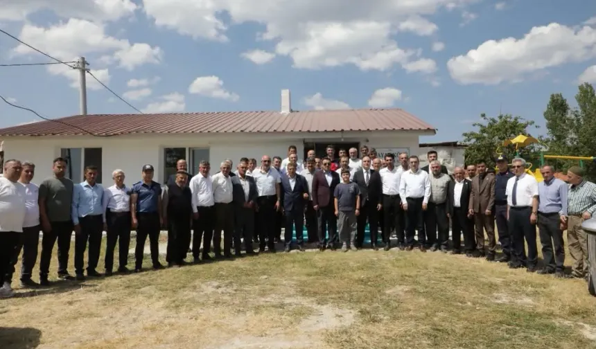 Kütahya Valisi Işın, muhtarların taleplerini yerinde dinledi