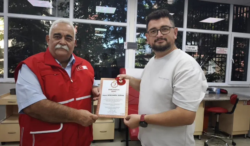 Mesai arkadaşımıza Kızılay Kütahya’dan bronz madalya