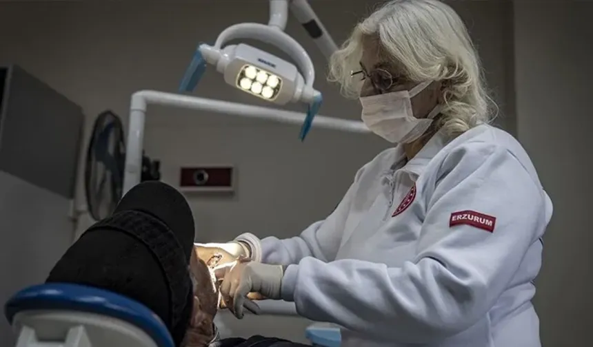 Diş fırçası ne zaman değiştirilmeli? Uzmanı açıkladı